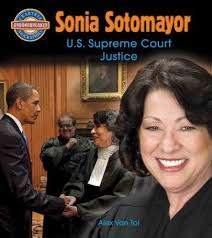 Sonia Sotomayor: U.S. Supreme Court Justice (Crabtree Groundbreaker Biographies)
